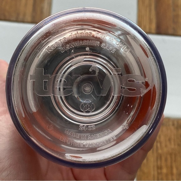 Tervis UT University of Texas Hook ‘Em Horns 24 oz. Hot/Cold Lidded Tumbler - Picture 5 of 6